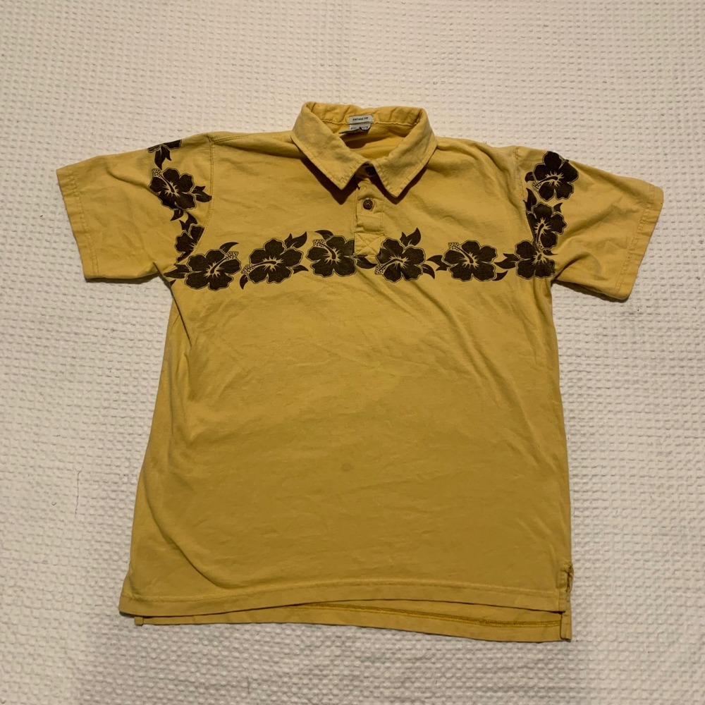 Old Navy Vintage Fit Yellow Hibiscus Floral Polo Shirt Mens Medium Short Sleeve